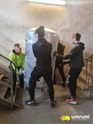 Sosnowiec - wnoszenie wielkogabarytowych zbiorników - WMRumi Transport & przeprowadzki